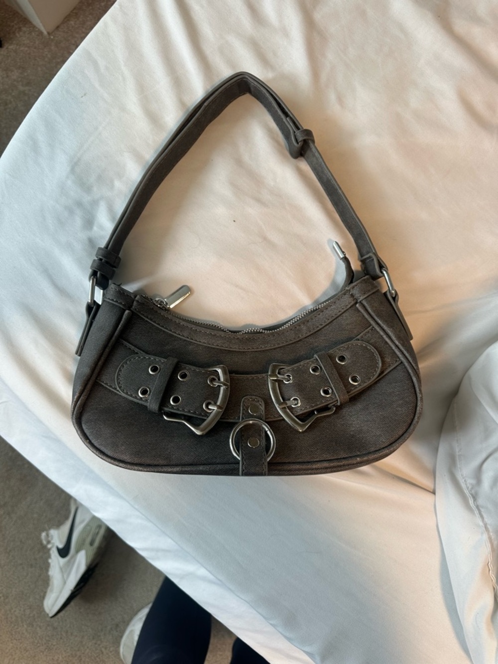 Classic Women's Shoulder Bag in Charcoal Gray